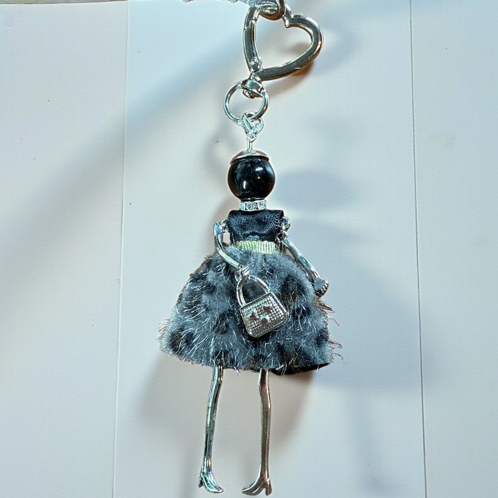 Sharif Hologram Silver Patent Leather Wristlet Crossbody & Original Sharif Charm - Picture 16 of 16
